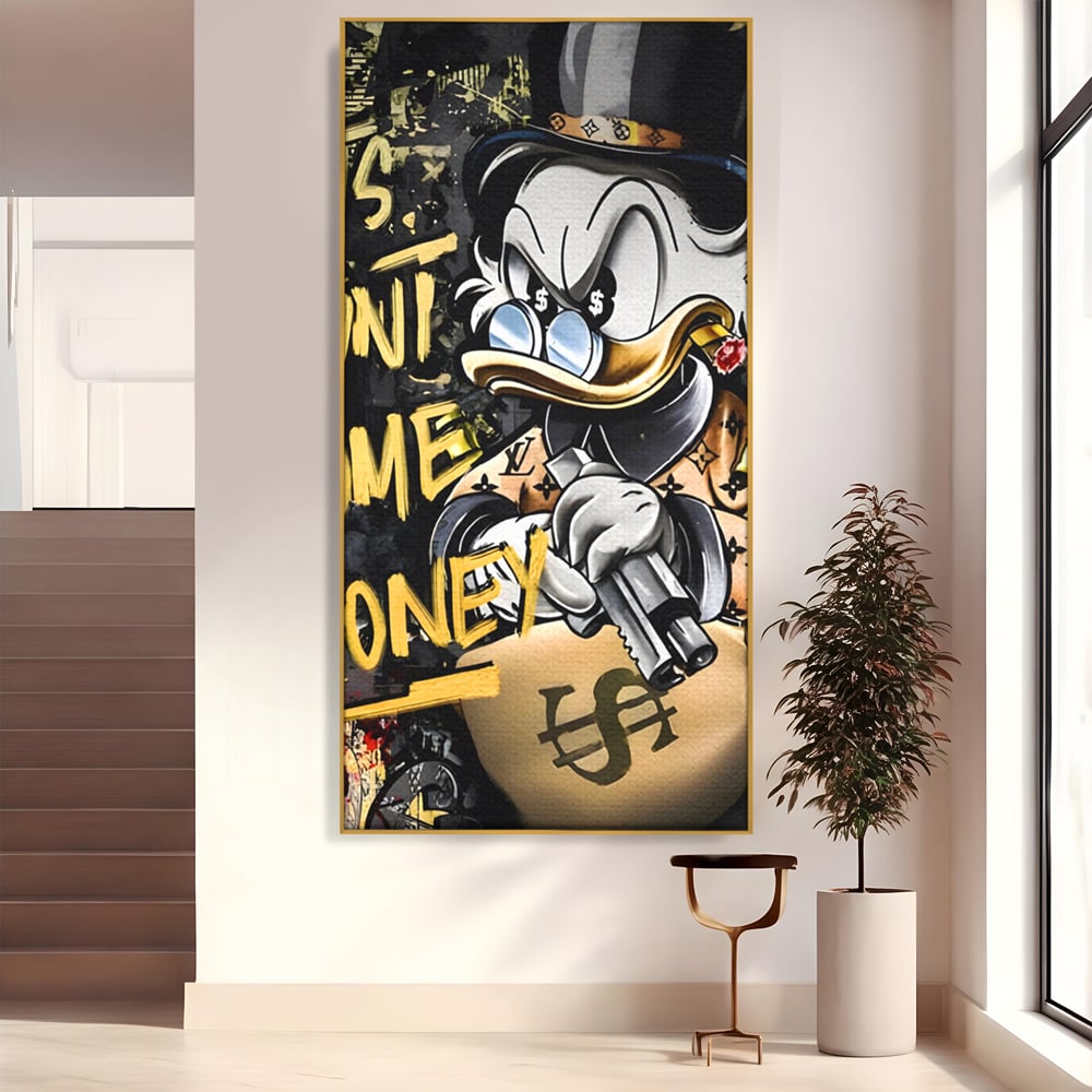 Tablou canvas cu ilustratie cu scrooge duck tinand o arma, in rama de aluminiu auriu